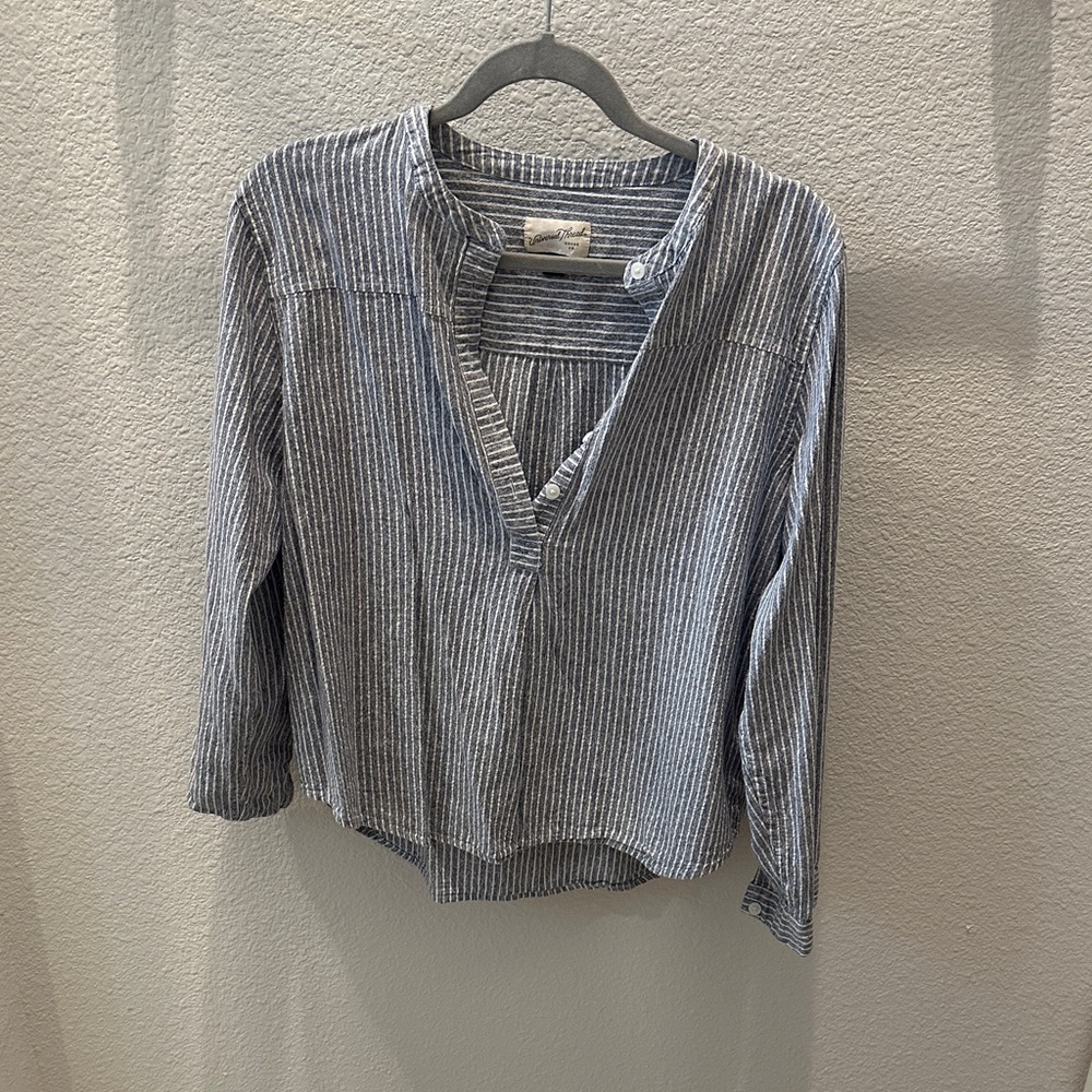 Universal Thread Blue Striped Button Down Shirt